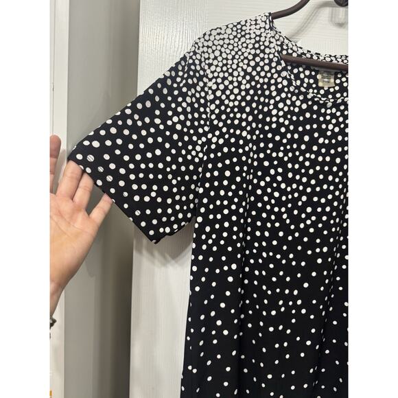 Allison Daley Women’s Short Sleeve Blouse - Black w. White Dots - Petite M - Picture 3 of 8